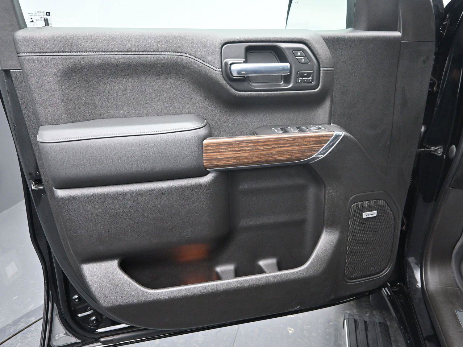 Used 2021 Chevrolet Silverado 1500 High Country image 23