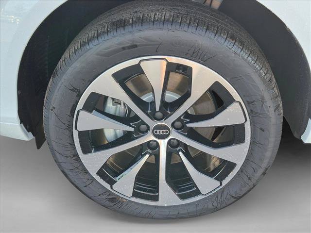 New 2026 Audi Q3 quattro 2.0T AWD/4WD image 9