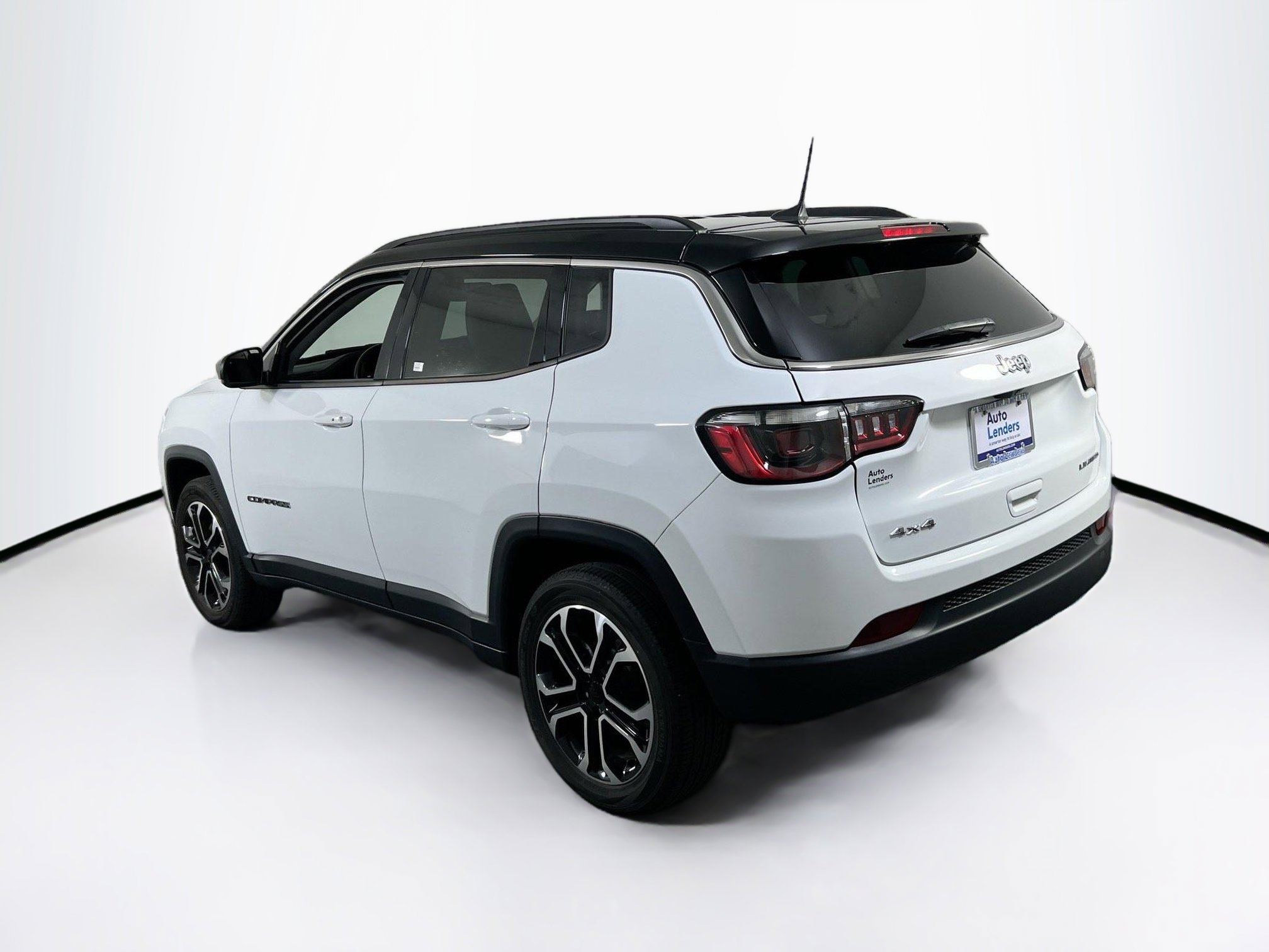 Used 2022 Jeep Compass Limited image 7