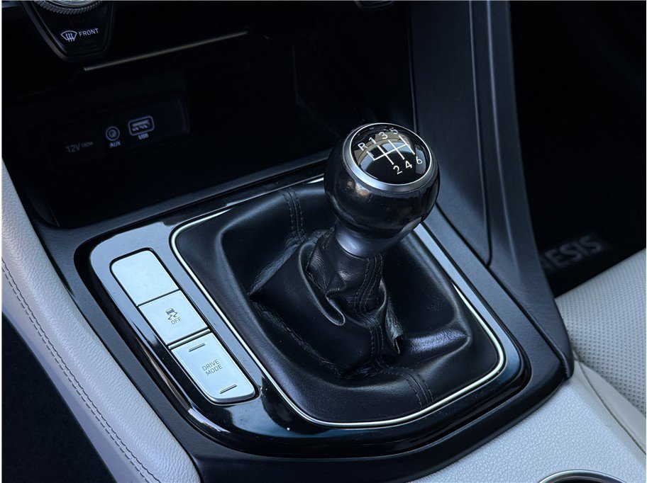 Used 2019 Genesis G70 2.0T Sport RWD image 18