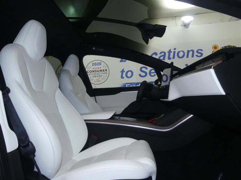 Used 2022 Tesla Model X image 10