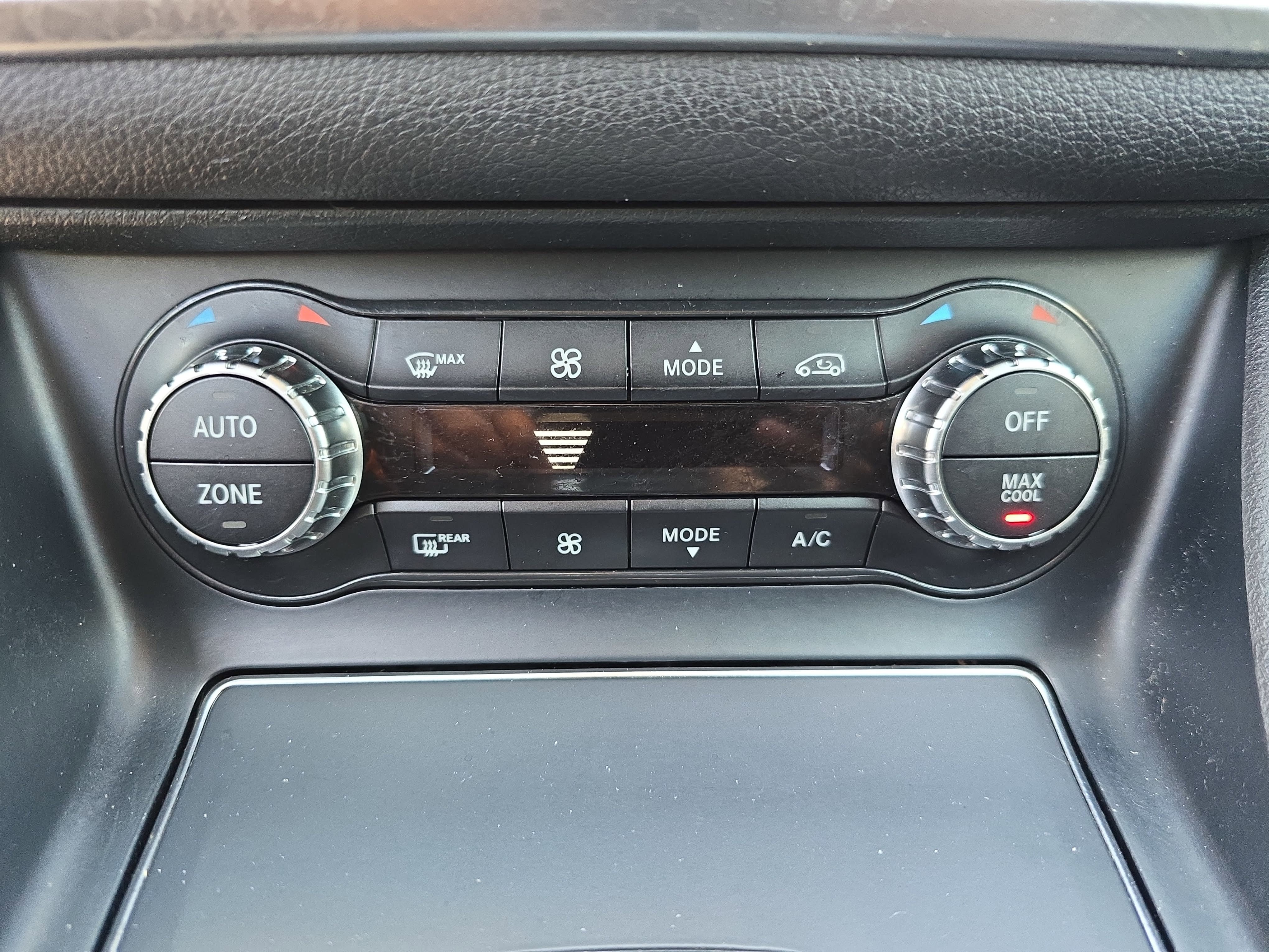 Used 2018 Mercedes-Benz GLA 250 image 26