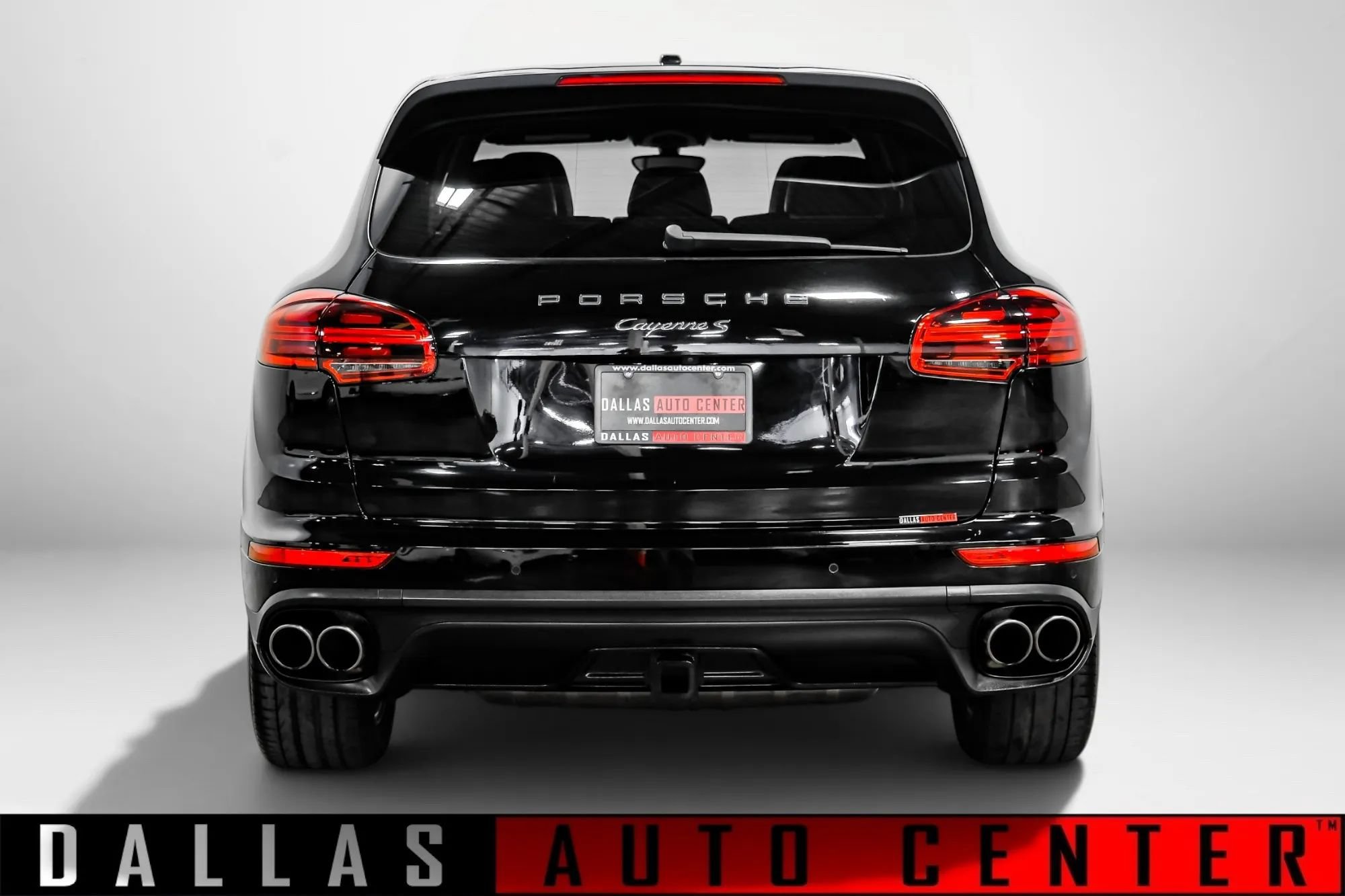 Used 2017 Porsche Cayenne S AWD/4WD image 6