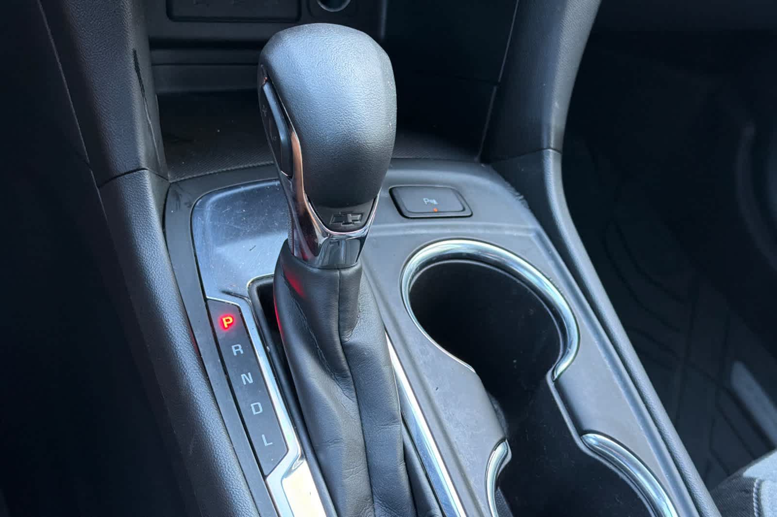 Used 2022 Chevrolet Equinox LT w/ LPO, Floor Liner Package FWD image 22