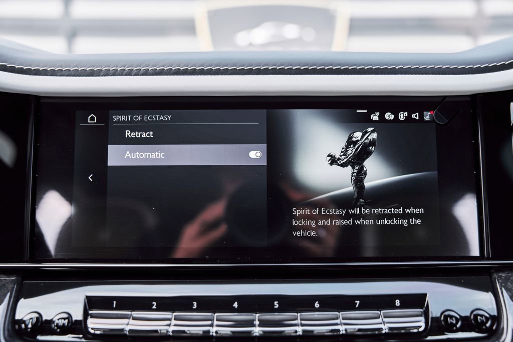 Used 2026 Rolls-Royce Cullinan Black Badge image 88