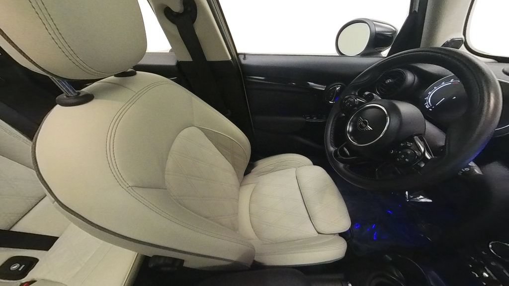 Used 2021 MINI Cooper S FWD image 32