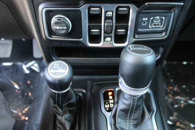 Used 2025 Jeep Gladiator Sport AWD/4WD image 29