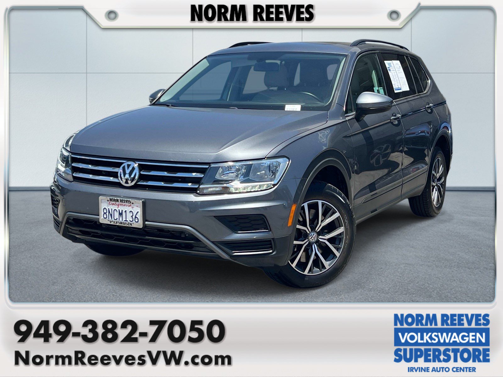 Used 2019 Volkswagen Tiguan SE w/ Panoramic Sunroof Package FWD image 1