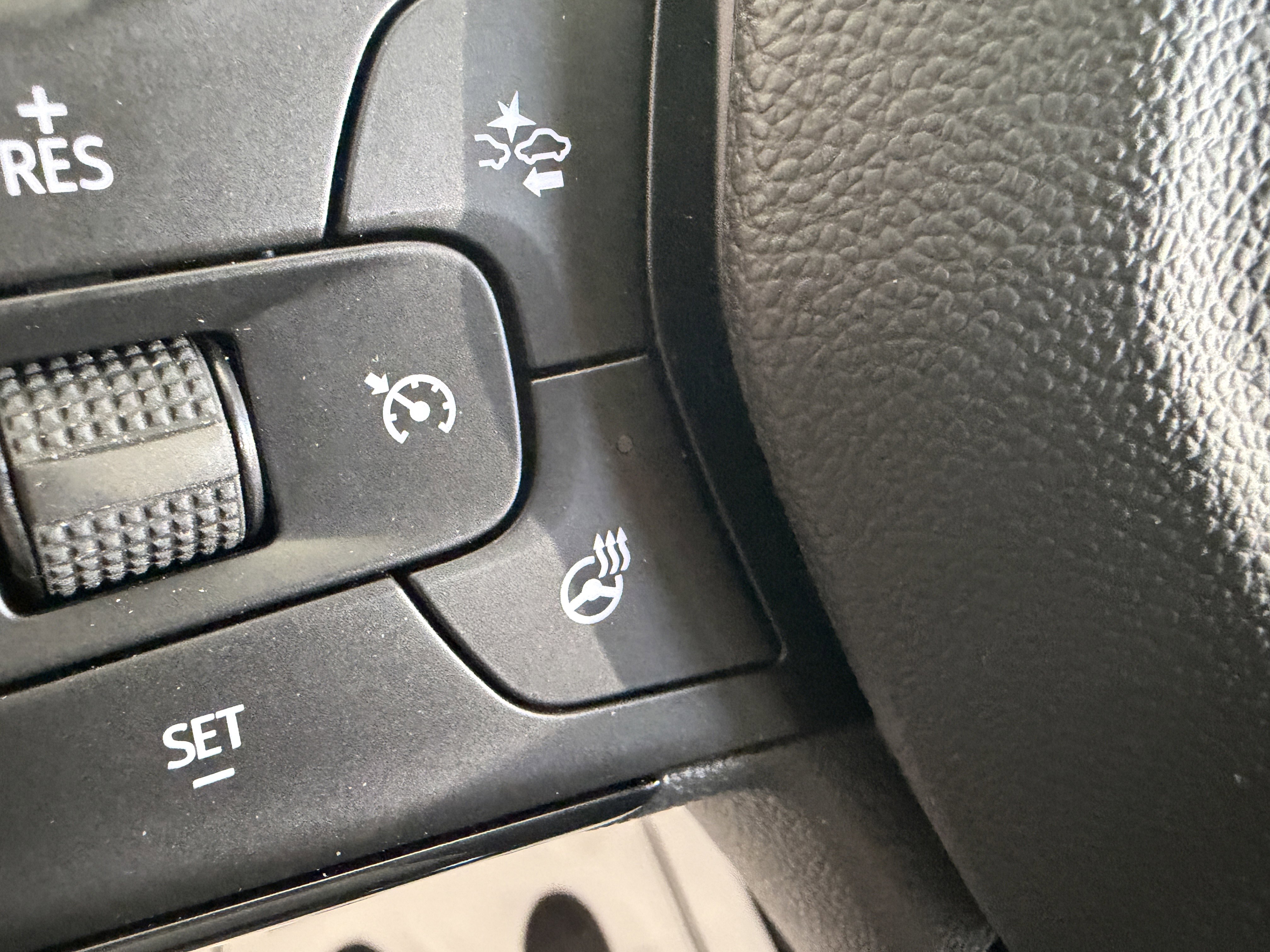 New 2026 Chevrolet Trax RS image 16