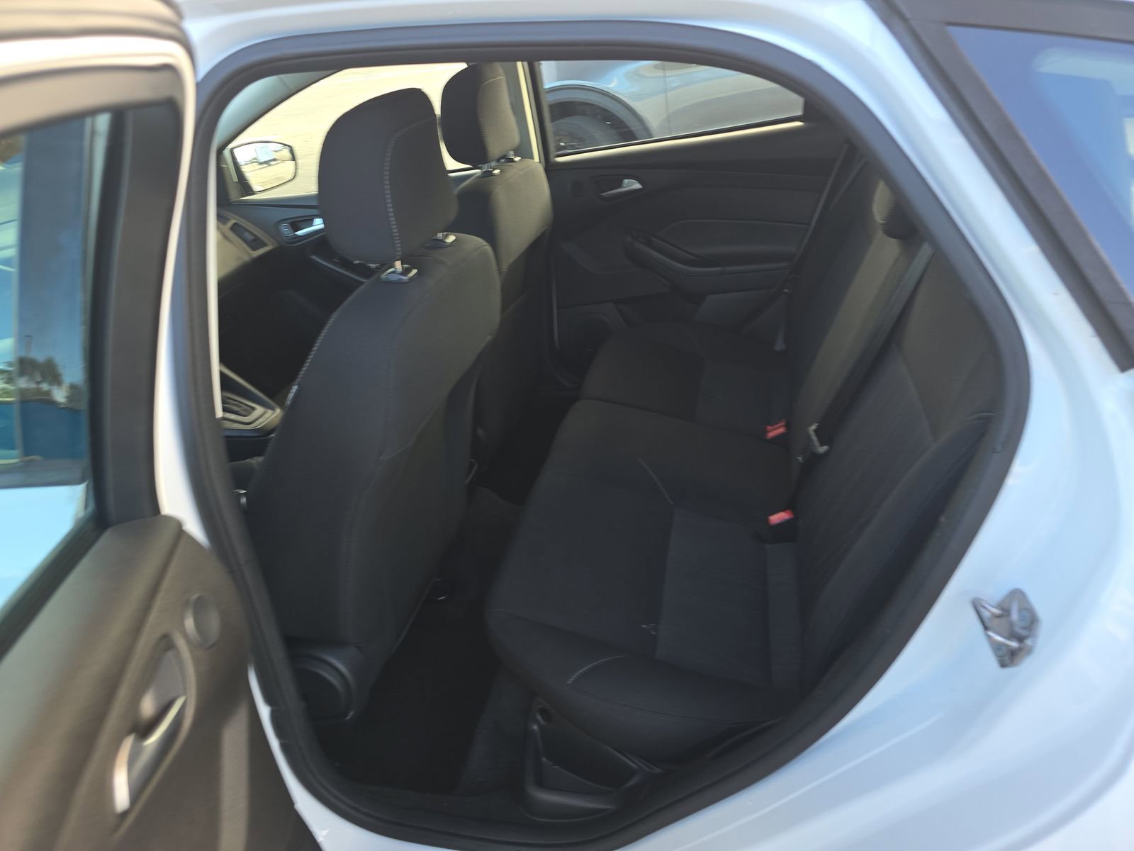 Used 2018 Ford Focus SEL image 13