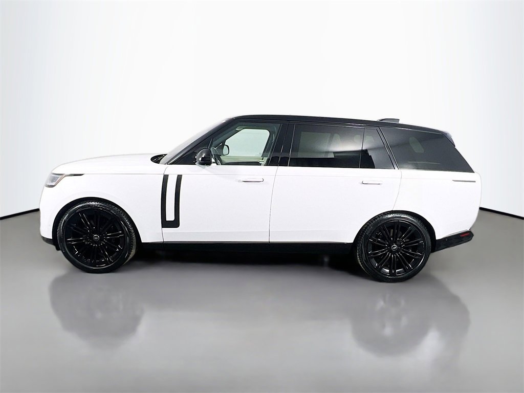 Used 2022 Land Rover Range Rover Long Wheelbase SE image 8