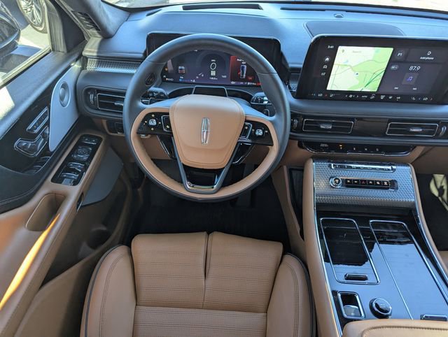 New 2025 Lincoln Aviator Black Label AWD/4WD image 15