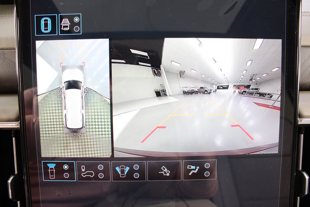 New 2026 GMC Yukon XL Denali w/ Advanced Technology Package AWD/4WD image 5