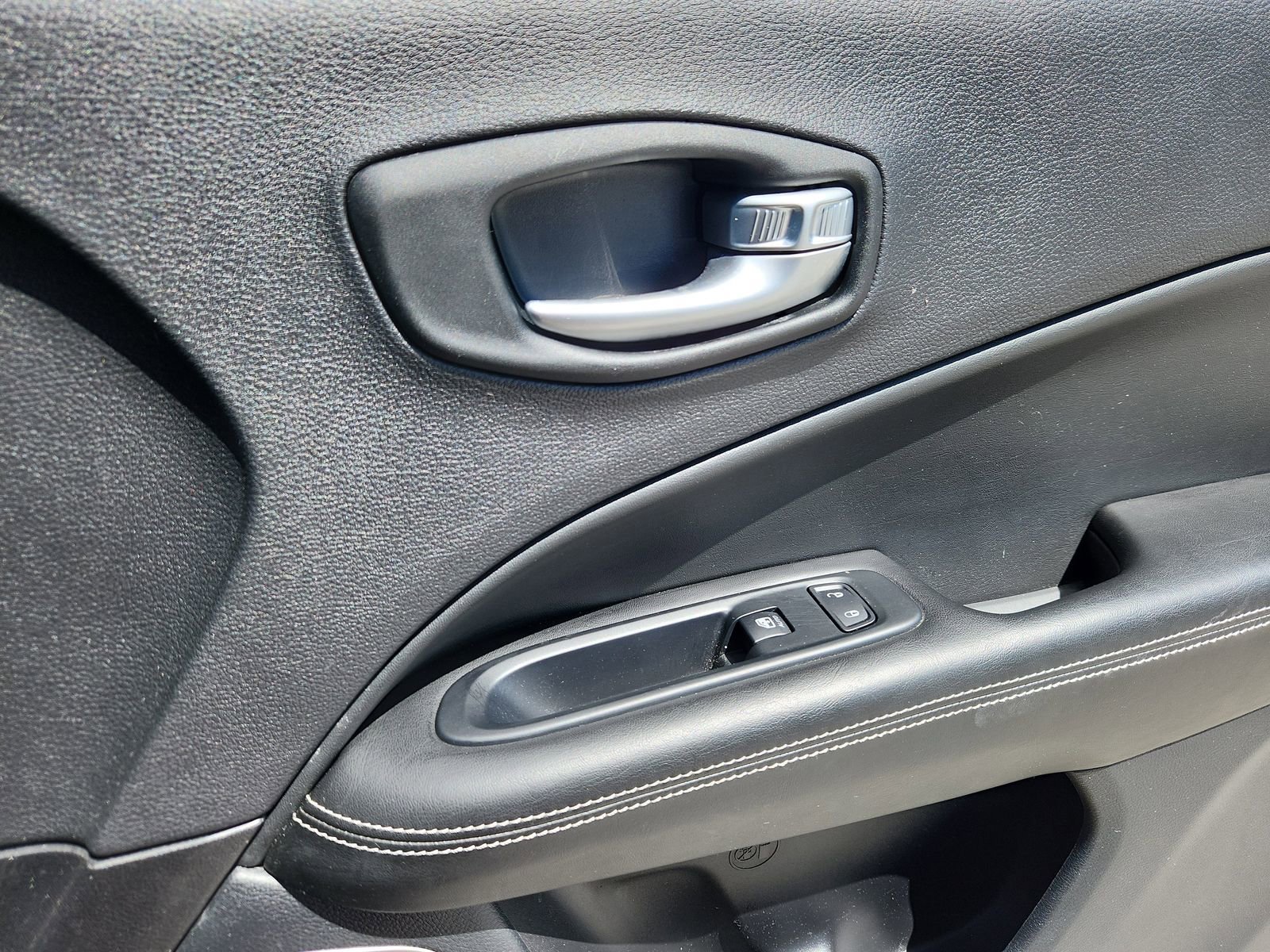 Used 2021 Jeep Compass 80th Special Edition AWD/4WD image 15