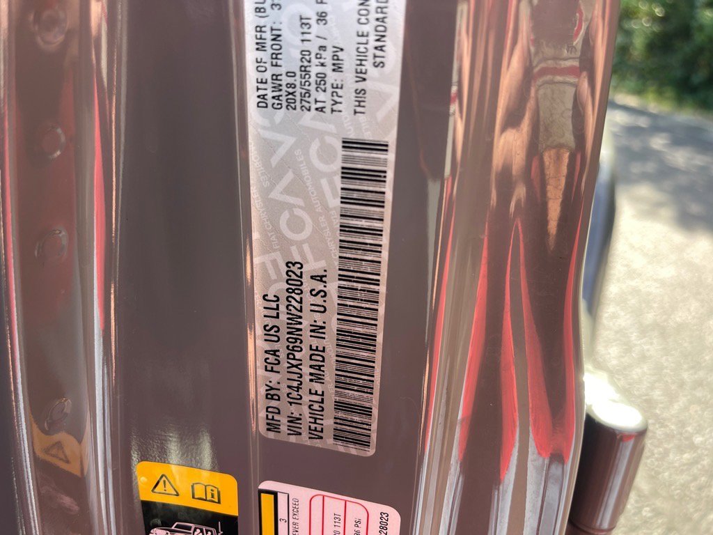 Used 2022 Jeep Wrangler Unlimited Sahara w/ Cold Weather Group image 11