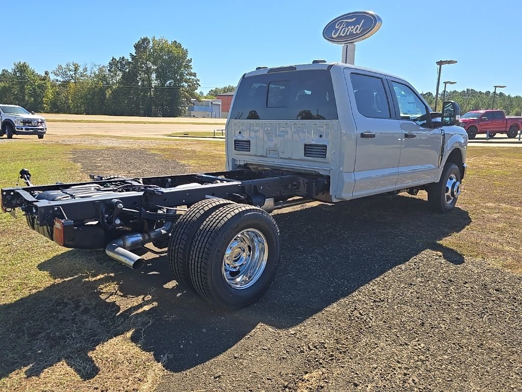 New 2026 Ford F350 XL w/ XL Chrome Package image 6