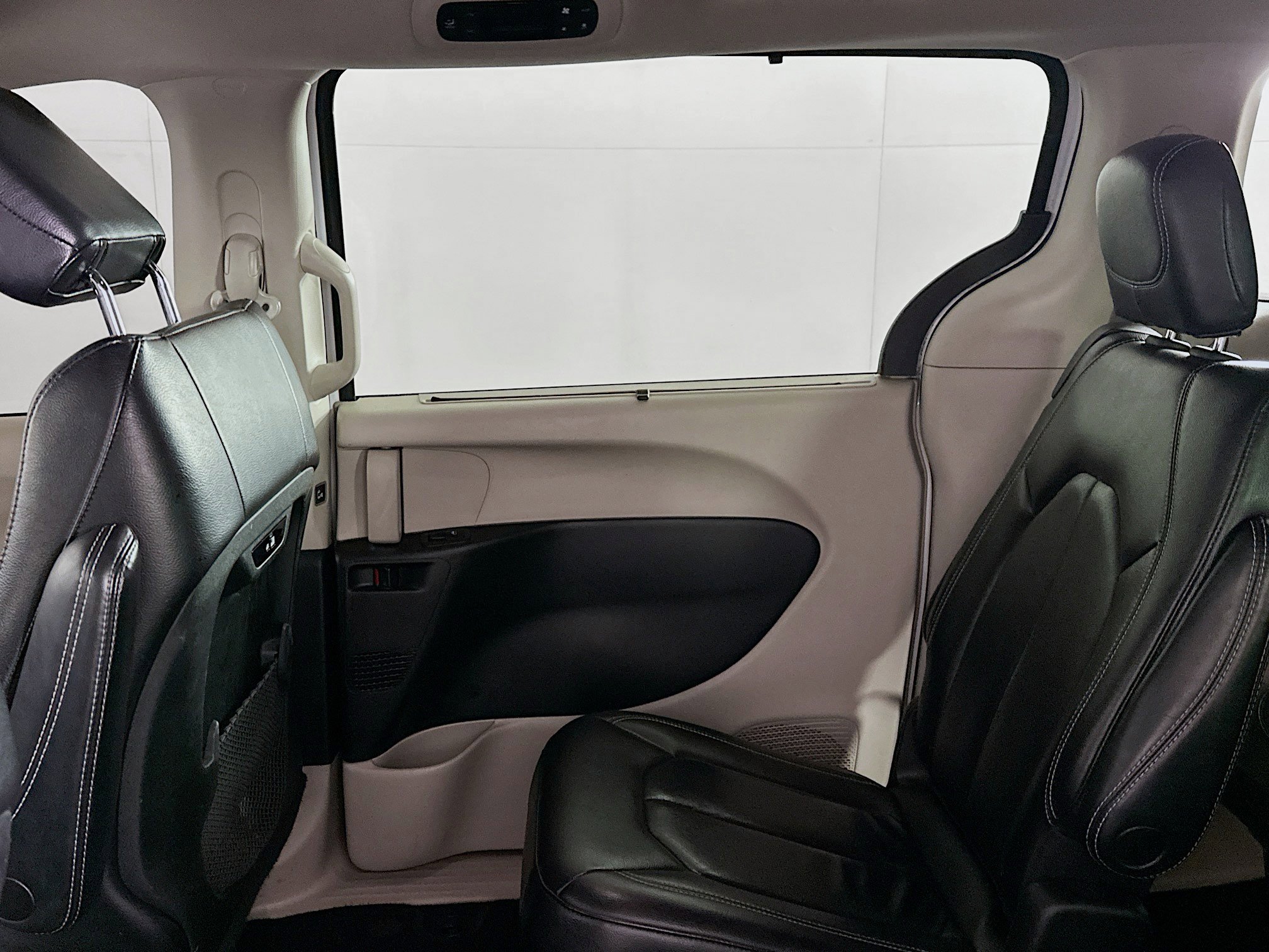 Used 2022 Chrysler Pacifica Touring-L image 31