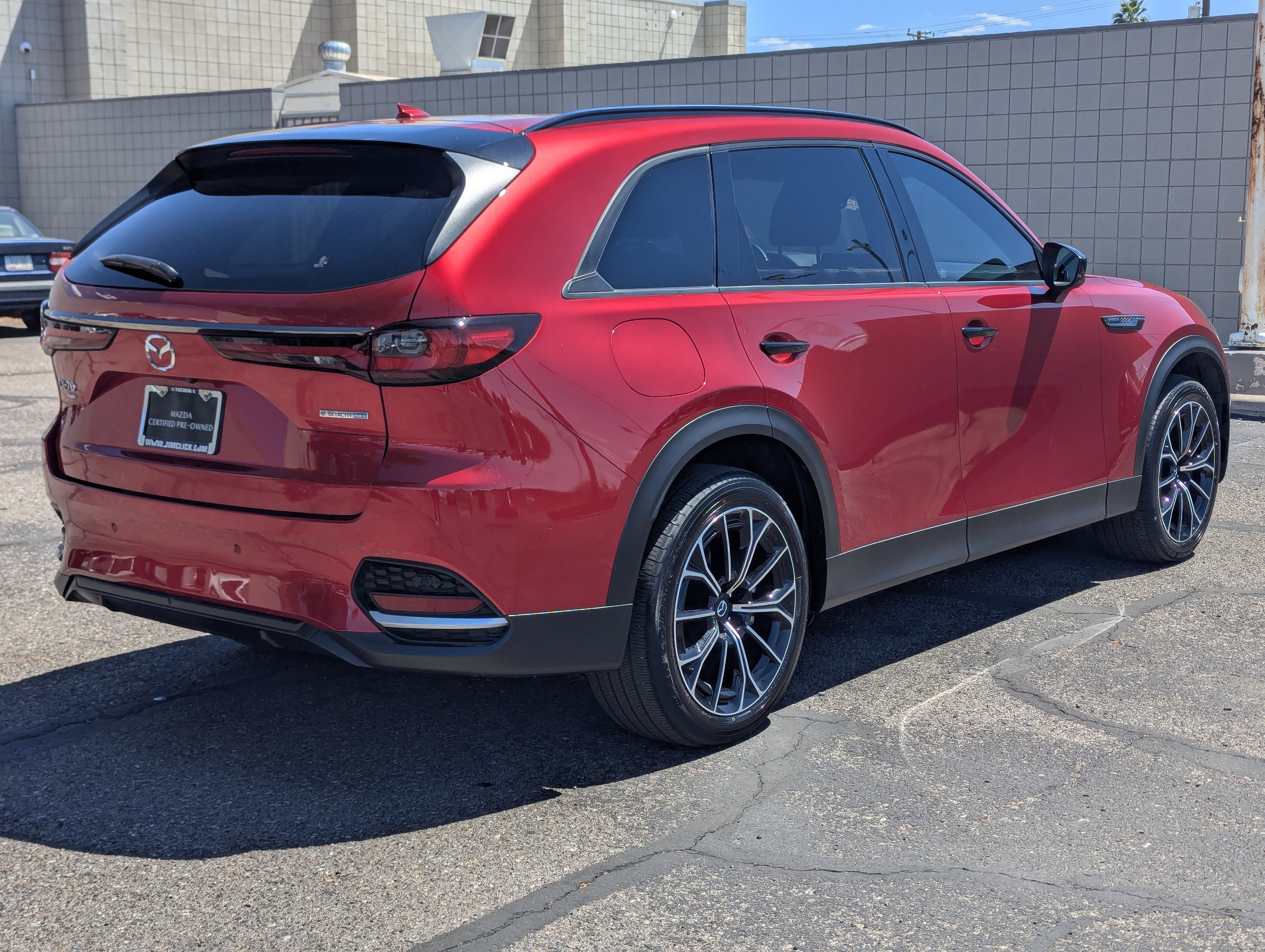 Certified 2025 MAZDA CX-70 Plug-In Hybrid w/ Premium Plus AWD/4WD image 2