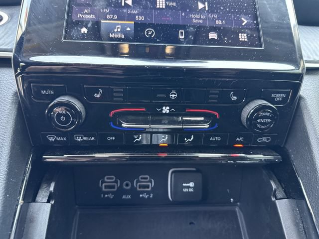 Used 2023 Jeep Grand Cherokee L Laredo w/ Luxury Tech Group I AWD/4WD image 18