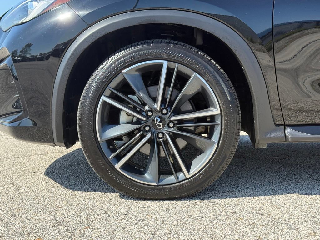 Certified 2025 INFINITI QX50 Sport AWD/4WD image 3