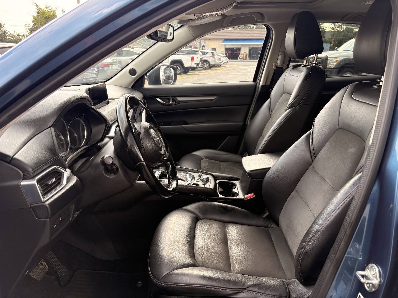 Used 2017 MAZDA CX-5 Touring w/ Preferred Equipment Package AWD/4WD image 16