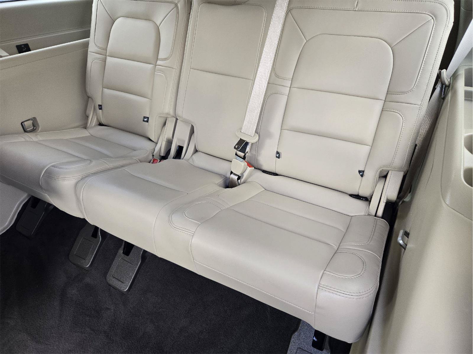 Used 2021 Lincoln Navigator Reserve AWD/4WD image 30