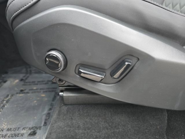 Certified 2025 Volvo XC90 B5 Plus image 30