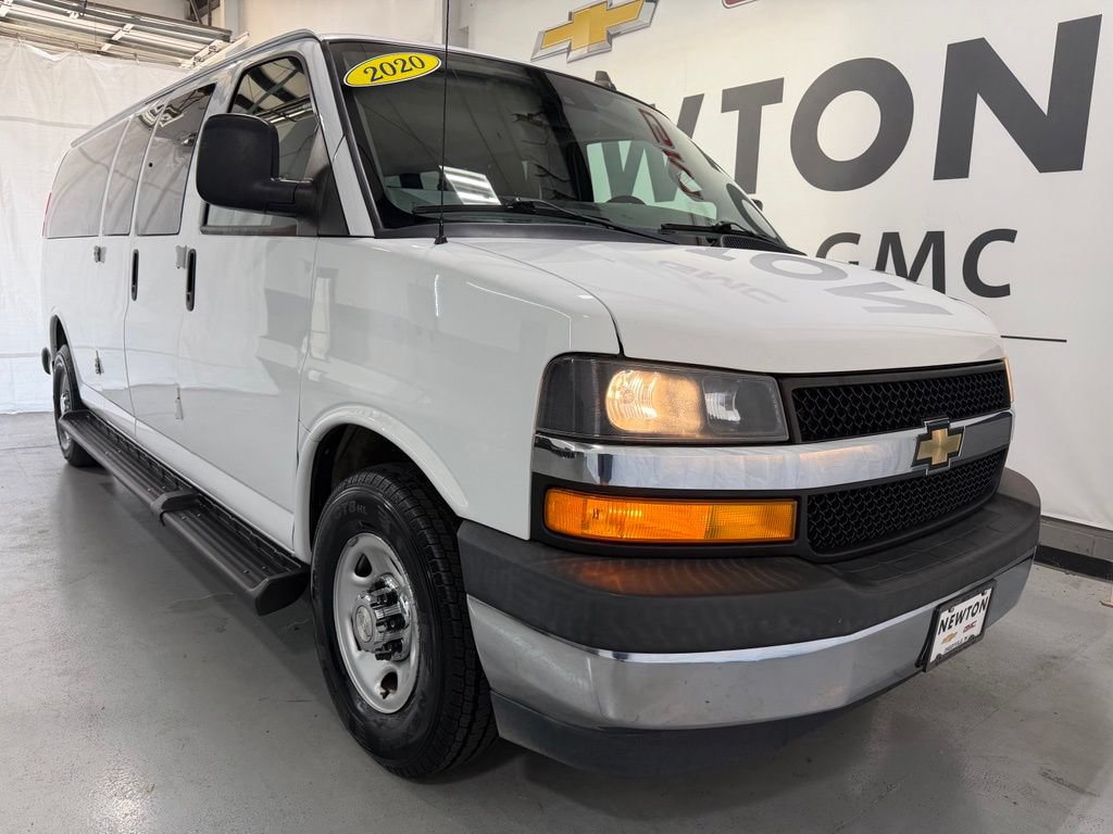 Used 2020 Chevrolet Express 3500 LT w/ LT Preferred Equipment Group RWD image 35