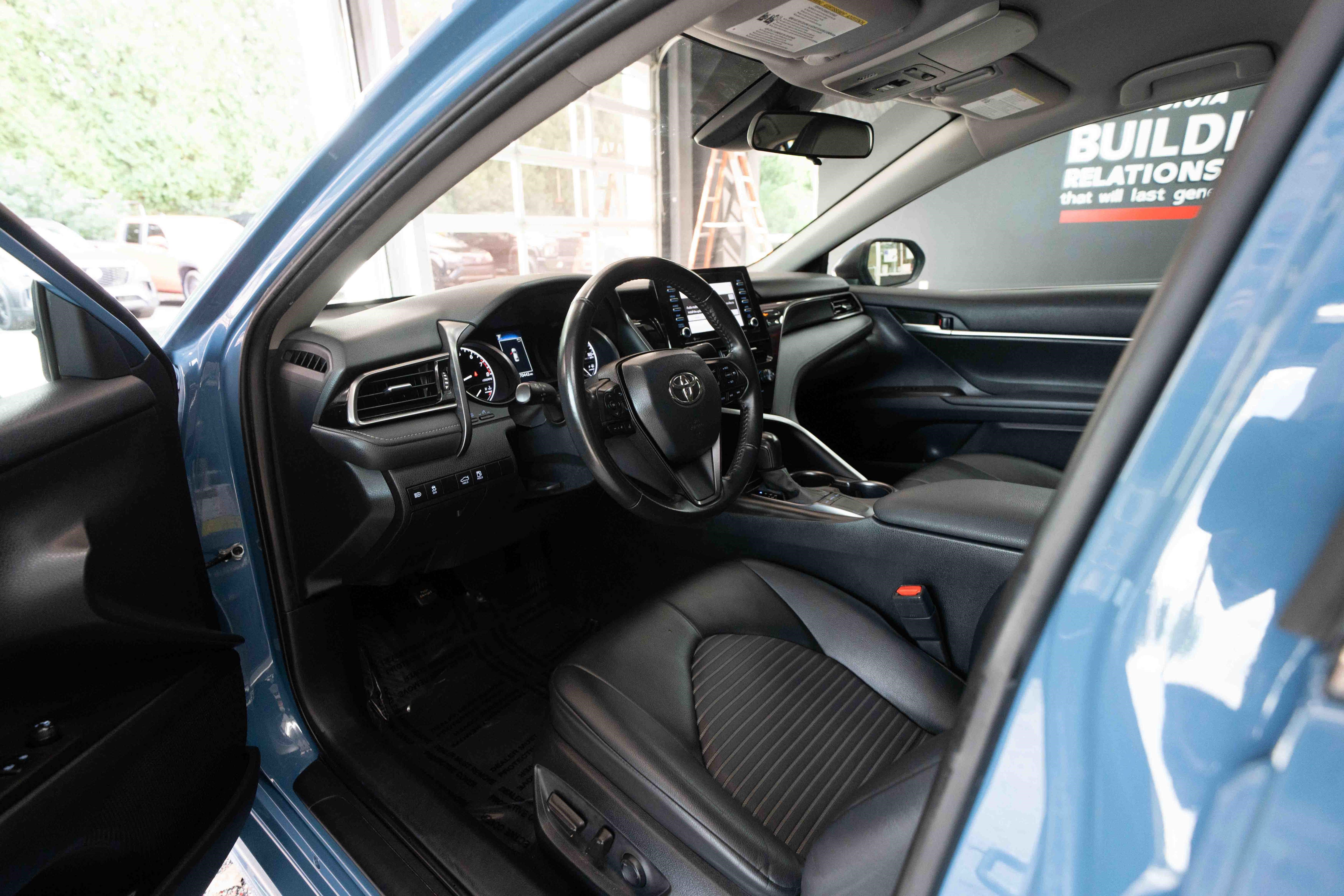 Used 2024 Toyota Camry SE FWD image 8