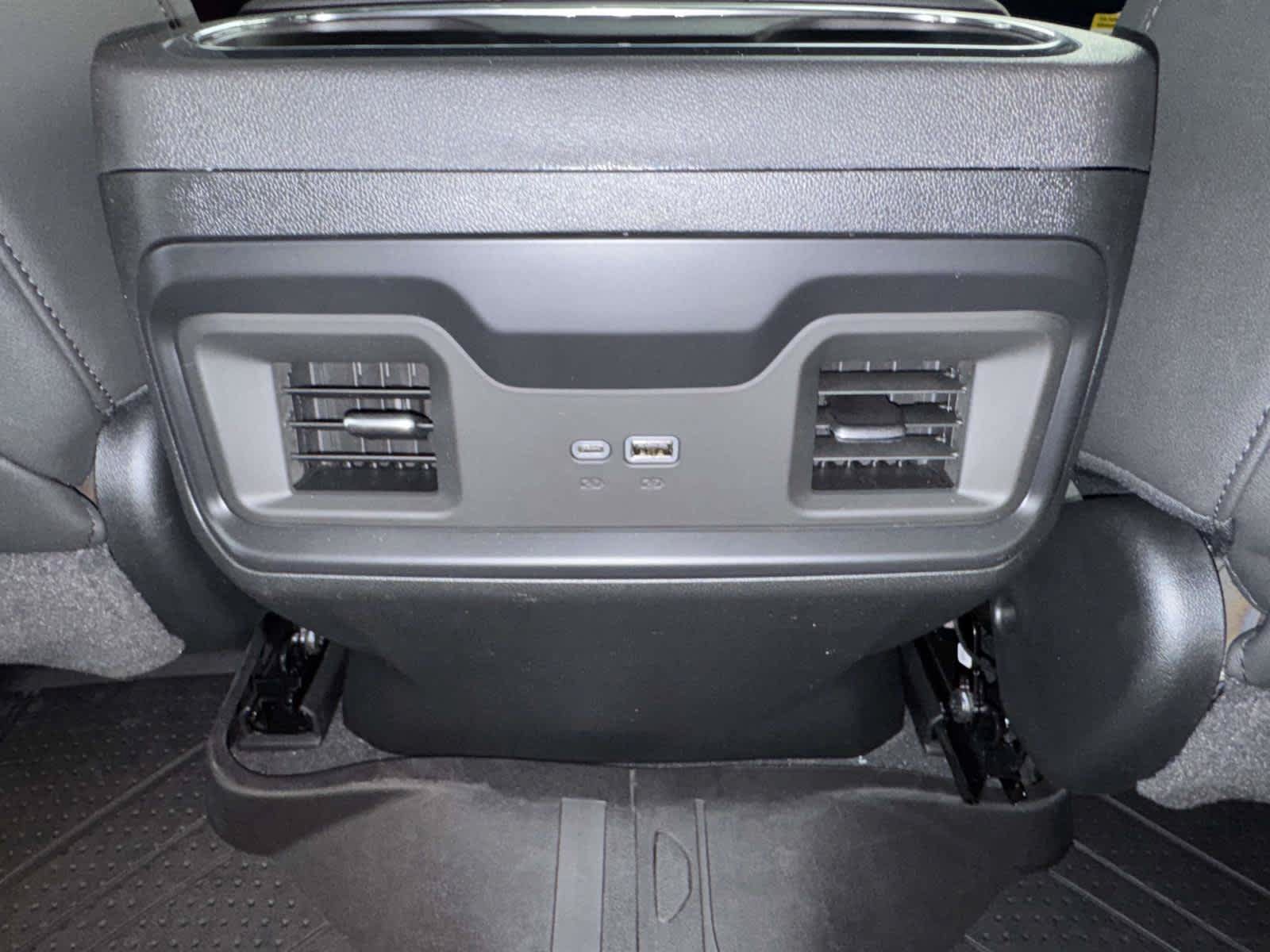 New 2026 Chevrolet Silverado 1500 RST AWD/4WD image 8