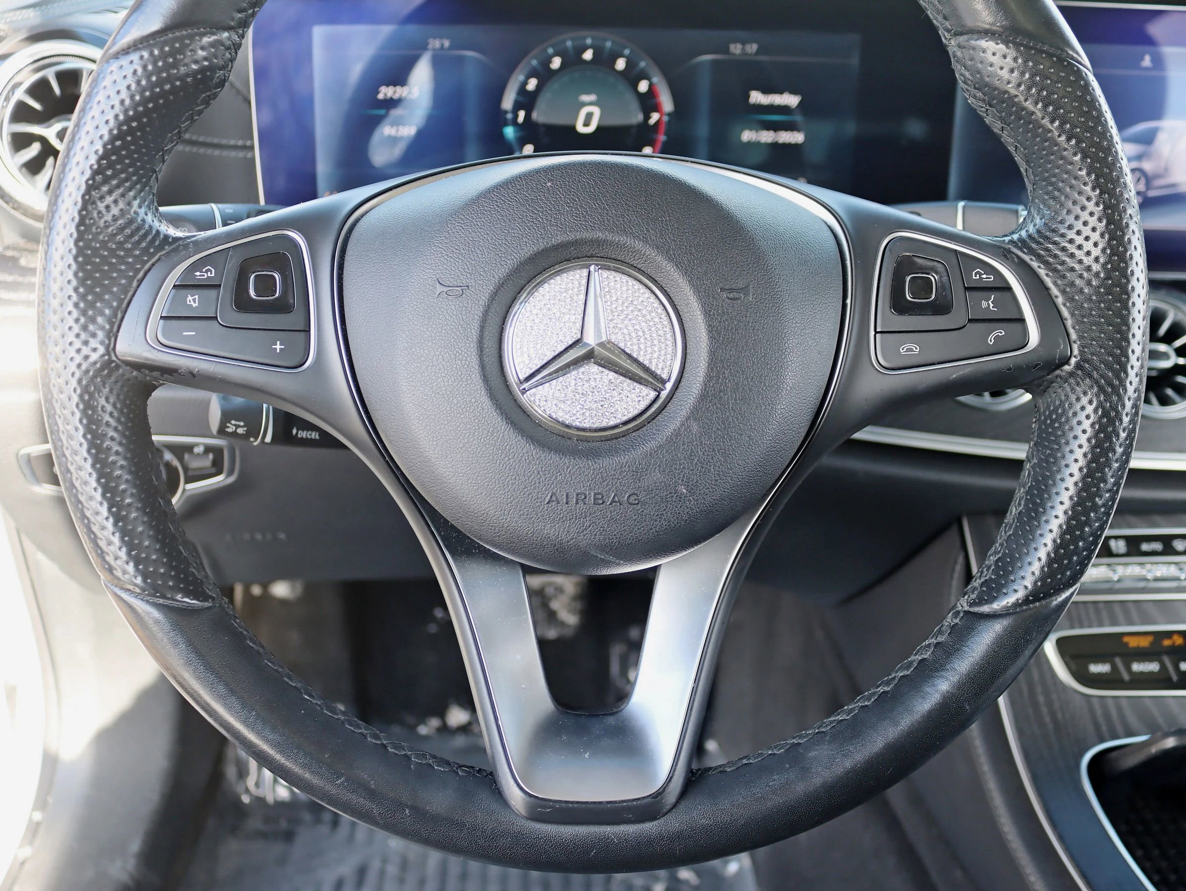 Used 2018 Mercedes-Benz E 400 4MATIC Coupe image 18