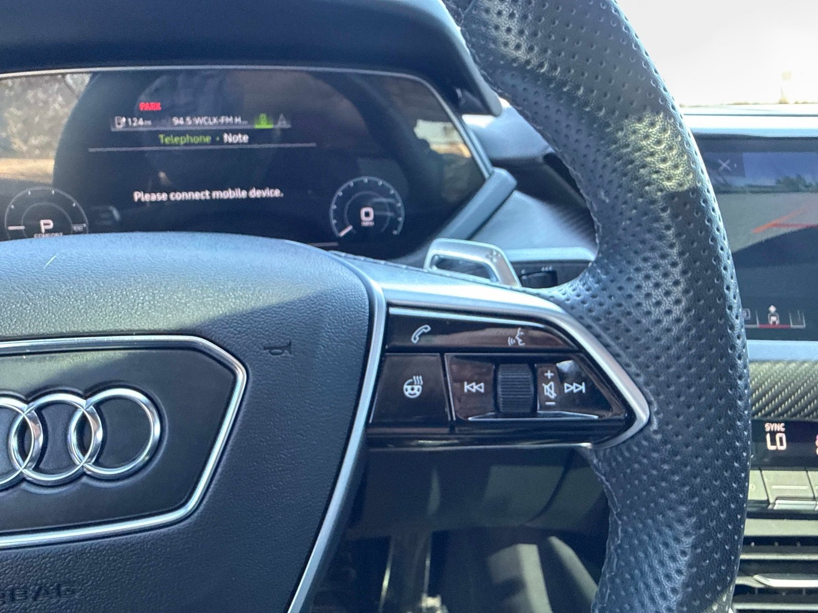 Used 2022 Audi RS e-tron GT w/ Carbon Performance Package image 31