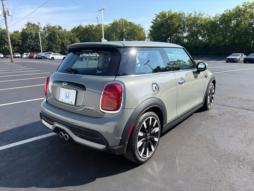 Used 2023 MINI Cooper S w/ Driver Assistance Package FWD image 5