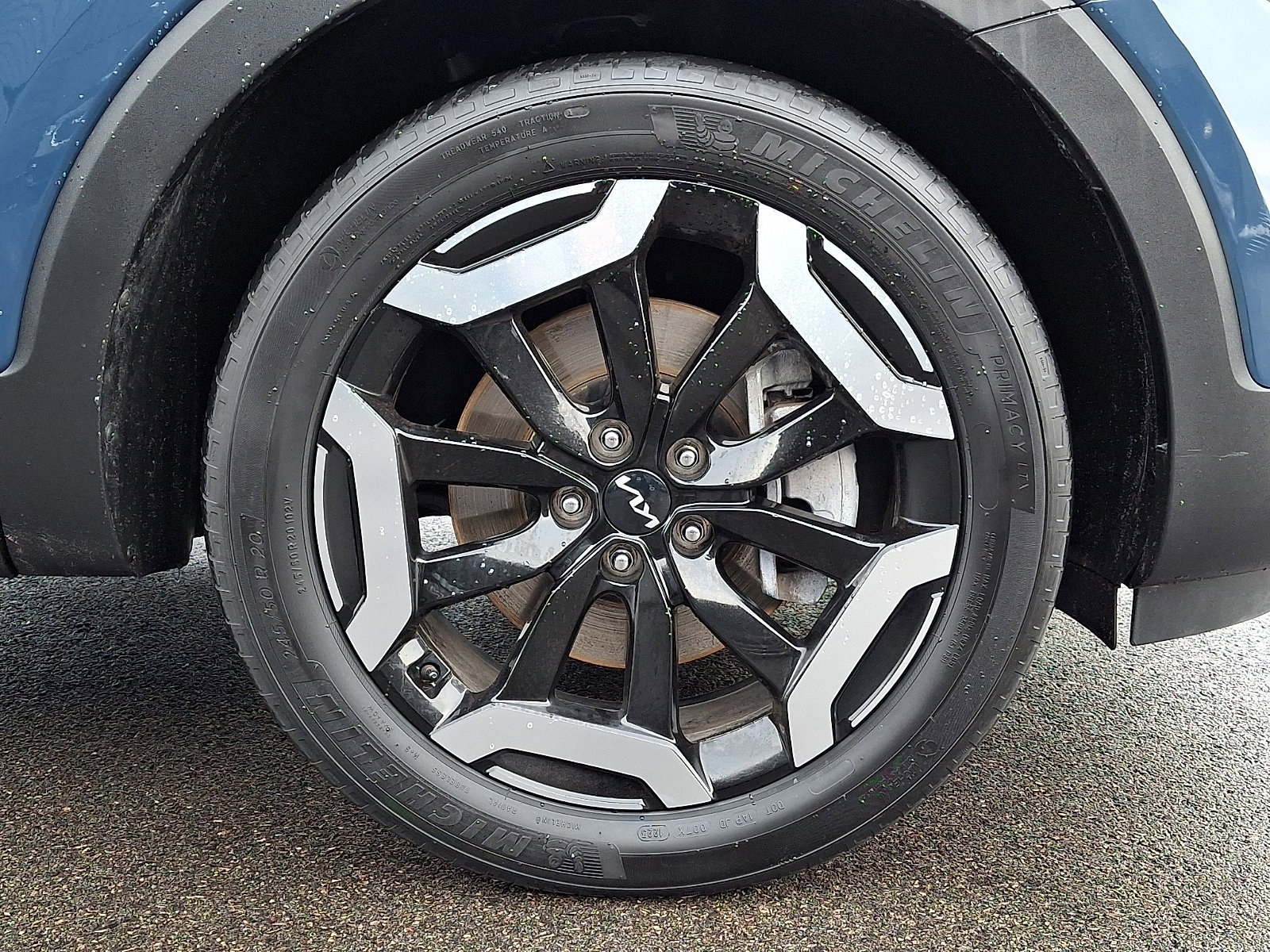 Used 2023 Kia Telluride EX w/ EX Captain's Chair Package AWD/4WD image 8