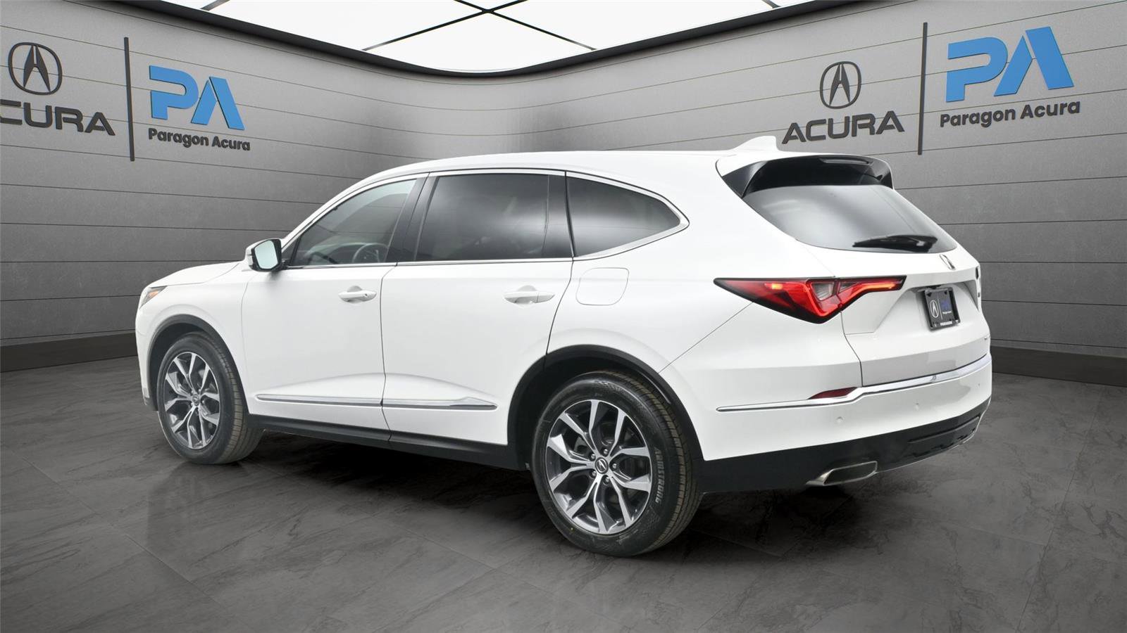 Certified 2024 Acura MDX SH-AWD w/ Technology Package image 26