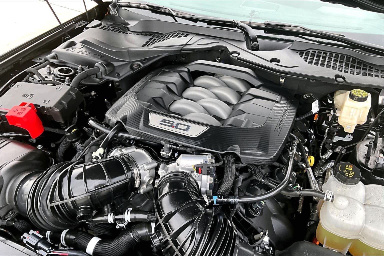 Used 2025 Ford Mustang GT Premium RWD image 29