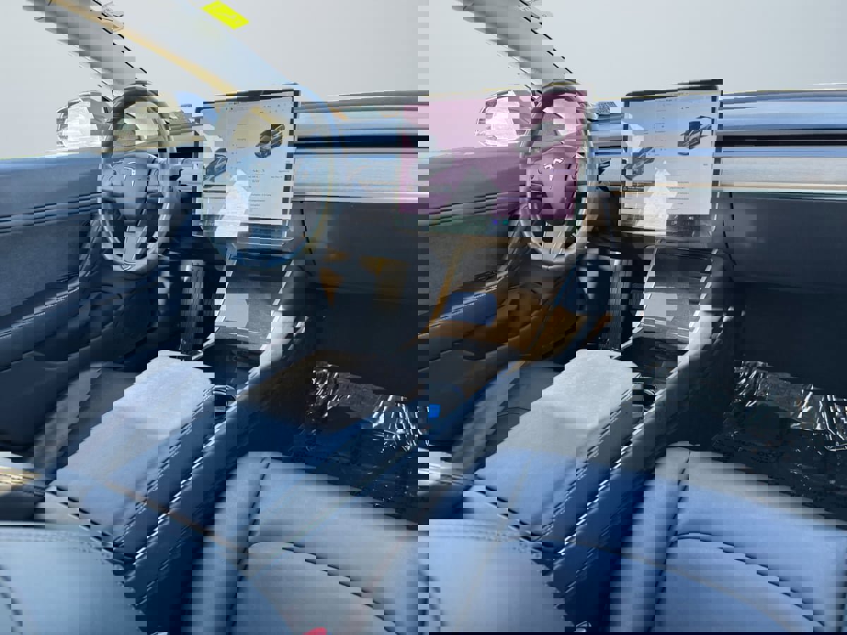 Used 2017 Tesla Model 3 Long Range image 14