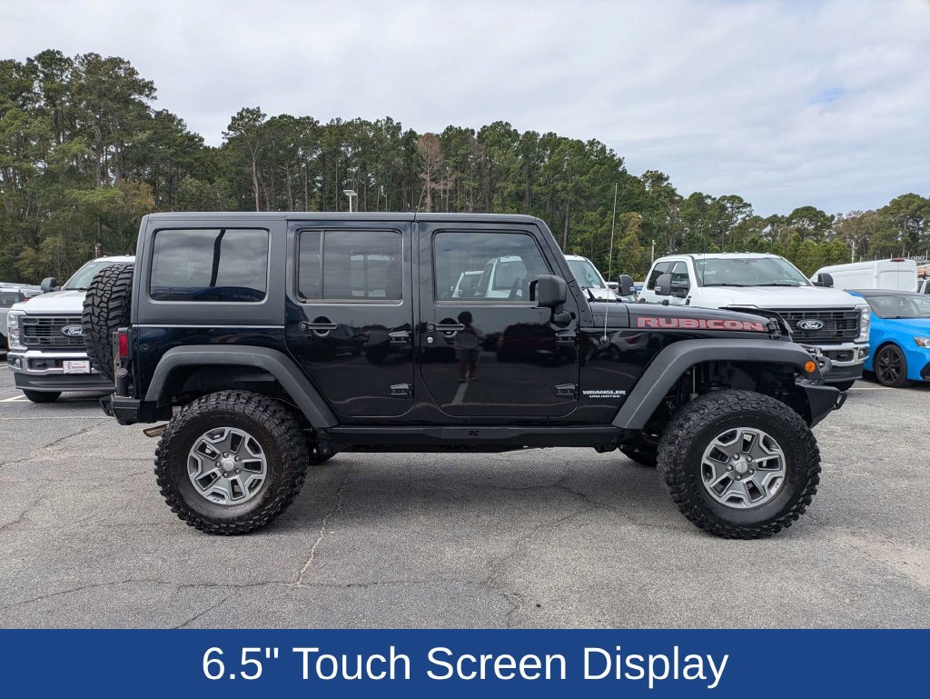 Used 2014 Jeep Wrangler Unlimited Rubicon w/ Connectivity Group AWD/4WD image 3