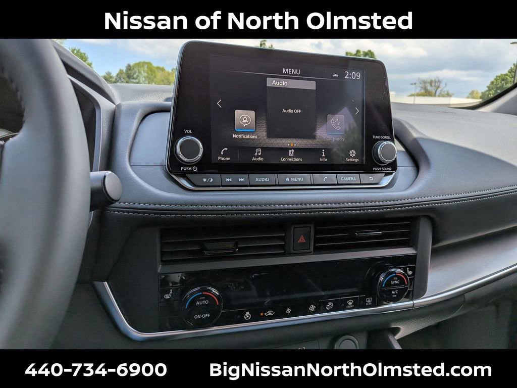 New 2026 Nissan Rogue SV w/ Cold Weather Package AWD/4WD image 16