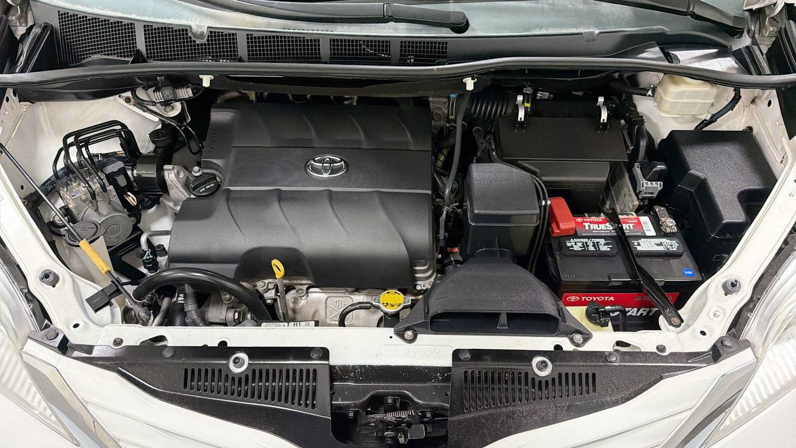 Used 2015 Toyota Sienna LE FWD image 30