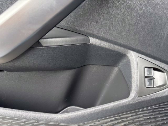 Used 2024 Volkswagen Jetta SE FWD image 15