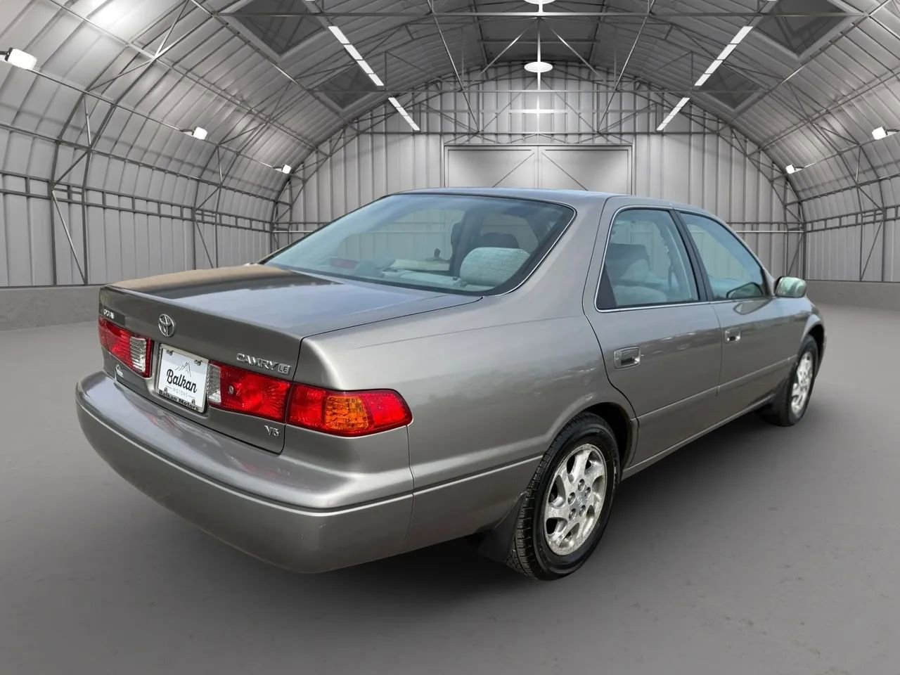 Used 2000 Toyota Camry LE FWD image 5