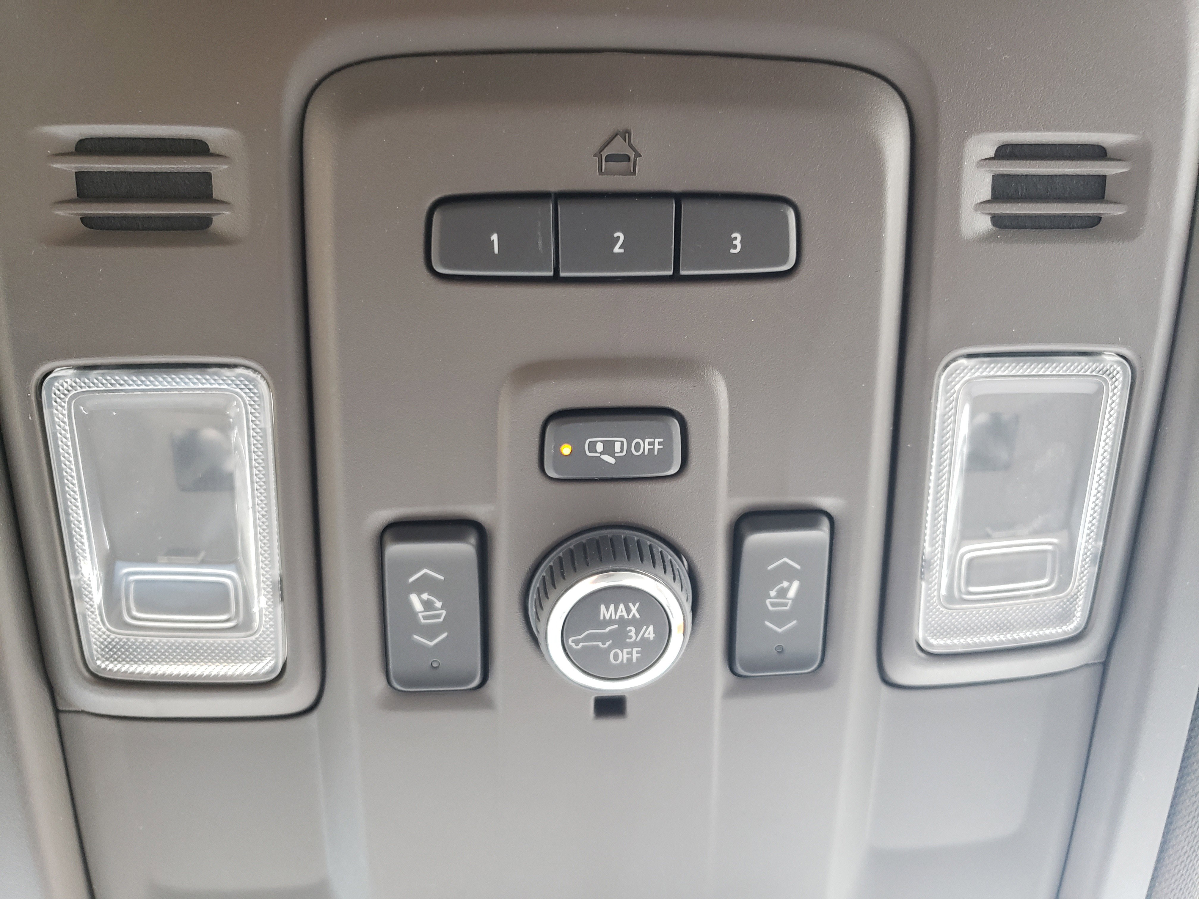 Used 2024 Chevrolet Tahoe LT w/ Luxury Package image 25