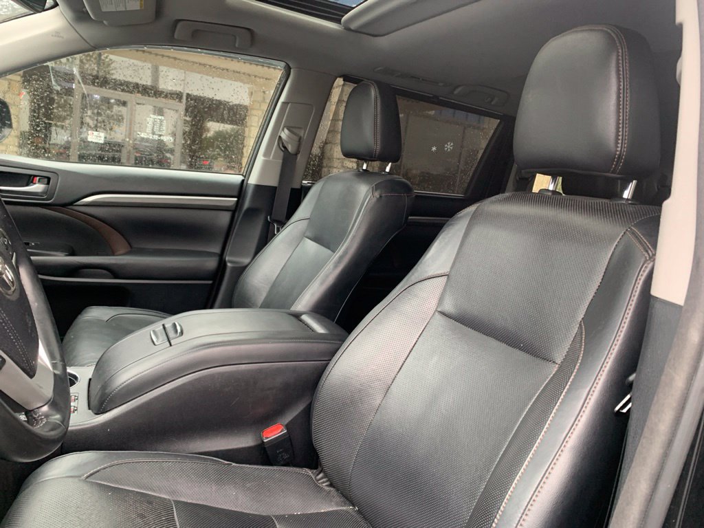 Used 2018 Toyota Highlander Limited w/ Protection Package #3 AWD/4WD image 21