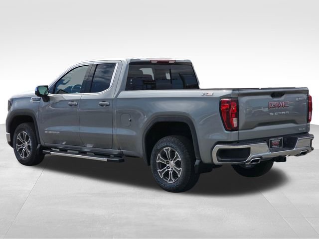 New 2026 GMC Sierra 1500 SLE image 3
