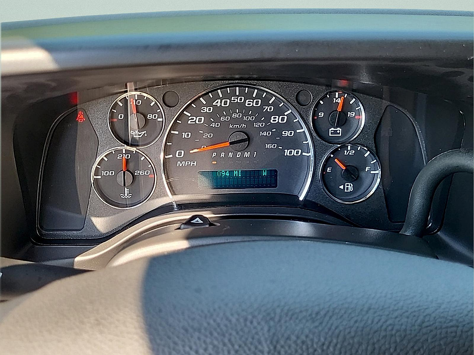 Used 2023 Chevrolet Express 3500 w/ Driver Convenience Package RWD image 19