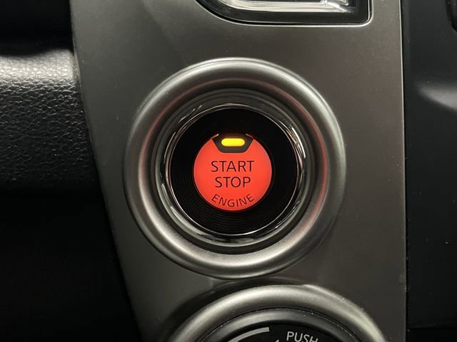 Used 2020 Nissan Titan SV w/ SV Convenience Package image 22