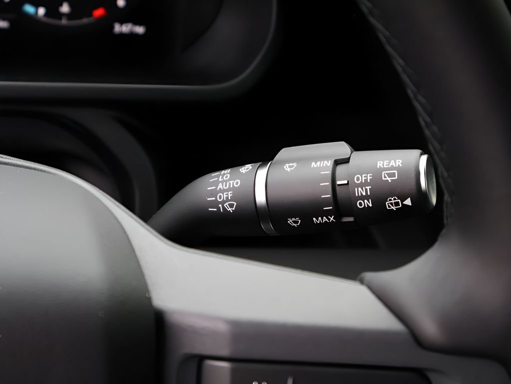 New 2026 Land Rover Defender 110 X-Dynamic SE AWD/4WD image 33