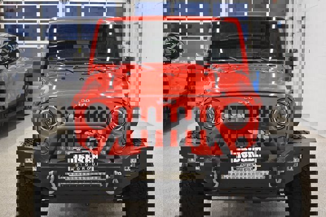 Used 2015 Jeep Wrangler Unlimited Sahara w/ Connectivity Group image 3