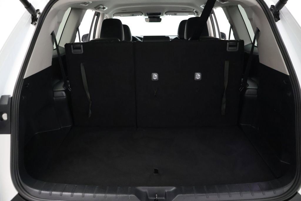 Certified 2025 Toyota Grand Highlander FWD image 22